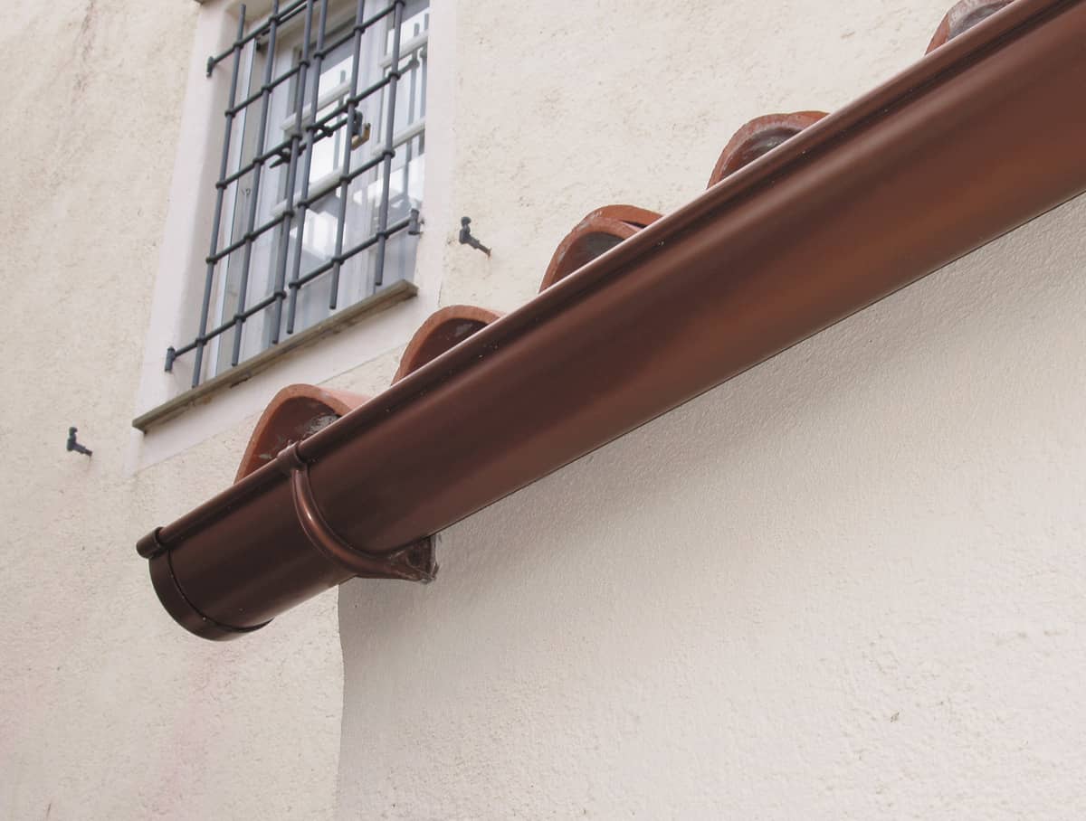 סגירה למרזב עם צינור יציאה ימין/שמאל PVC בגוונים לבחירה