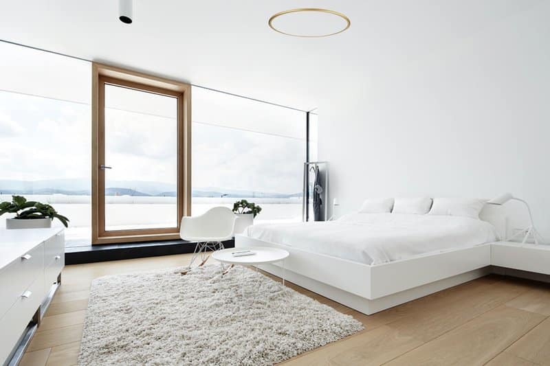 פאנל דקורטיבי 64W עגול דק לבן/שחור/זהב + שלט