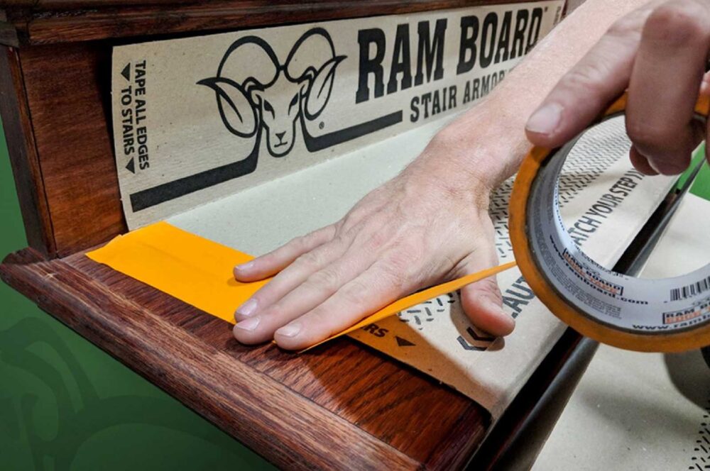 יריעת הגנה לכיסוי מדרגות 34/87 ס”מ גובה 19 ס”מ RAM BOARD