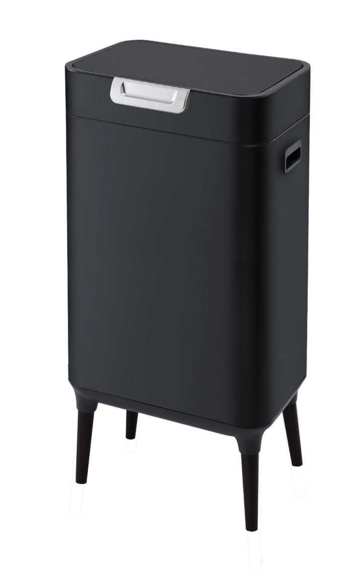 פח טאץ’ נירוסטה 60 ליטר בגימור מט שחור