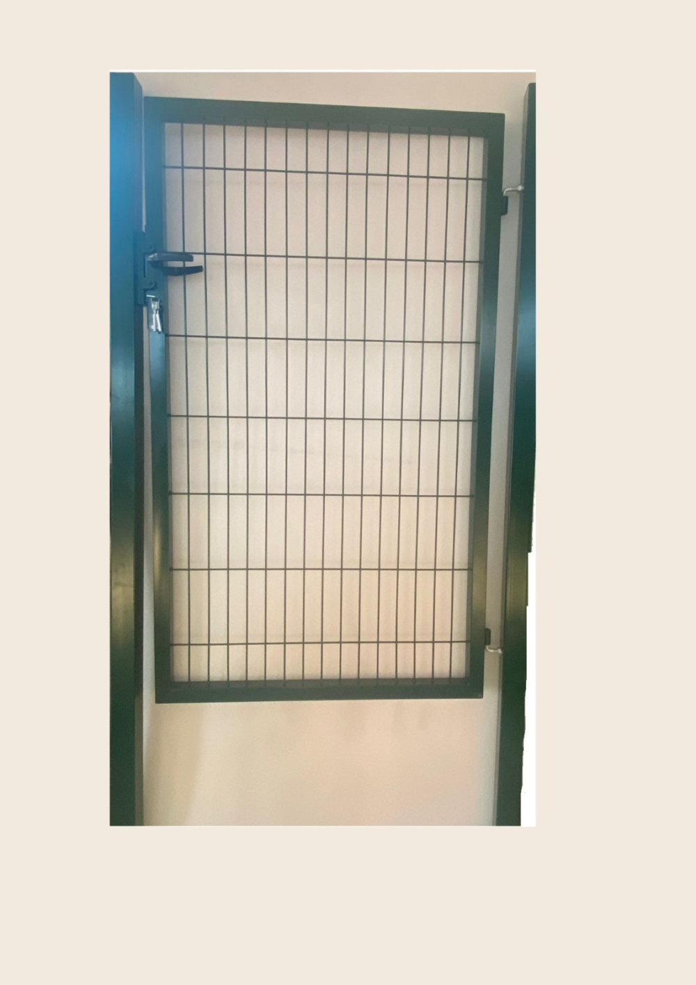 שער בלגי ירוק באורך מטר וגובה במידות שונות